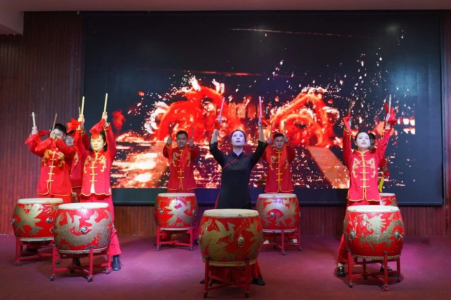 歲末盛典 揚(yáng)帆啟航 | 2024年湘聯(lián)電纜年會(huì)圓滿舉行！